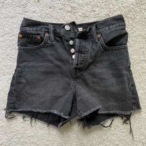 Levi’s High Waisted Wedgie Short (size: 24)